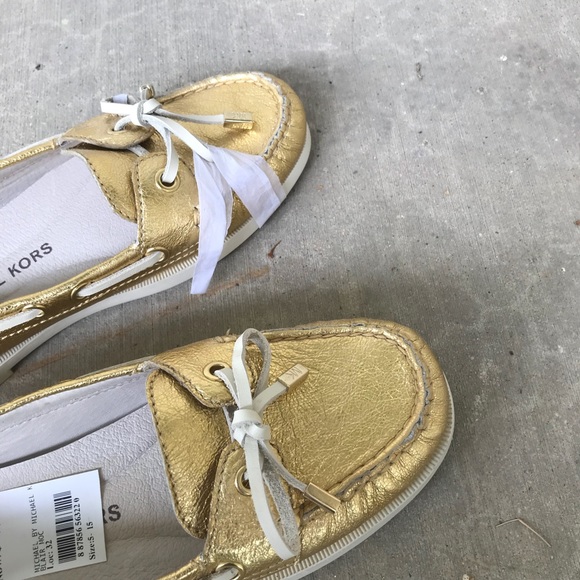 NWOB Michael Kors Blair Gold Leather Boat Shoe - Picture 7 of 7